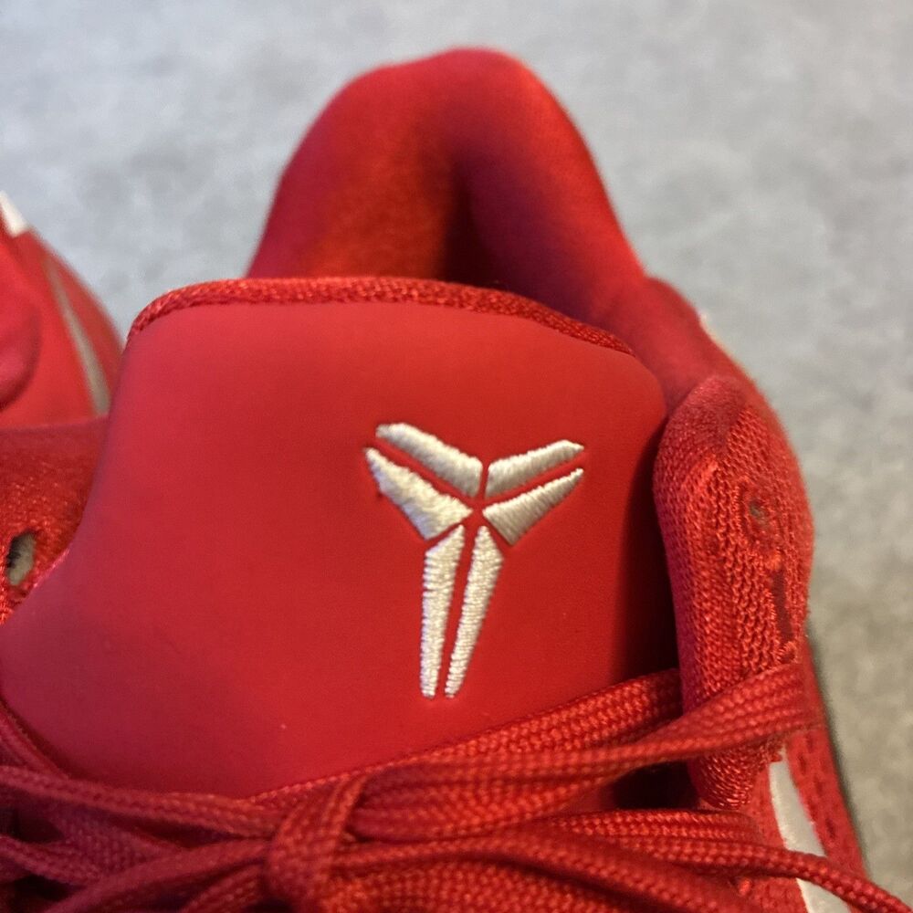 NIKE KOBE Bryant 8 UNIVERSITY RED White SIZE 7 NBA Sneakers - Picture 10 of 16